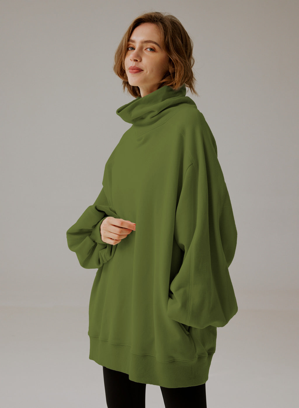 Oversize sweatshirt z kołnierzem - Elegancki komfort 